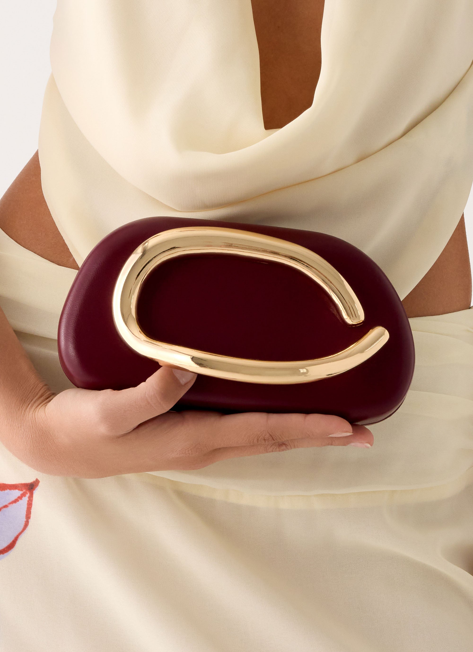 Avenna Clutch Bag - Maroon