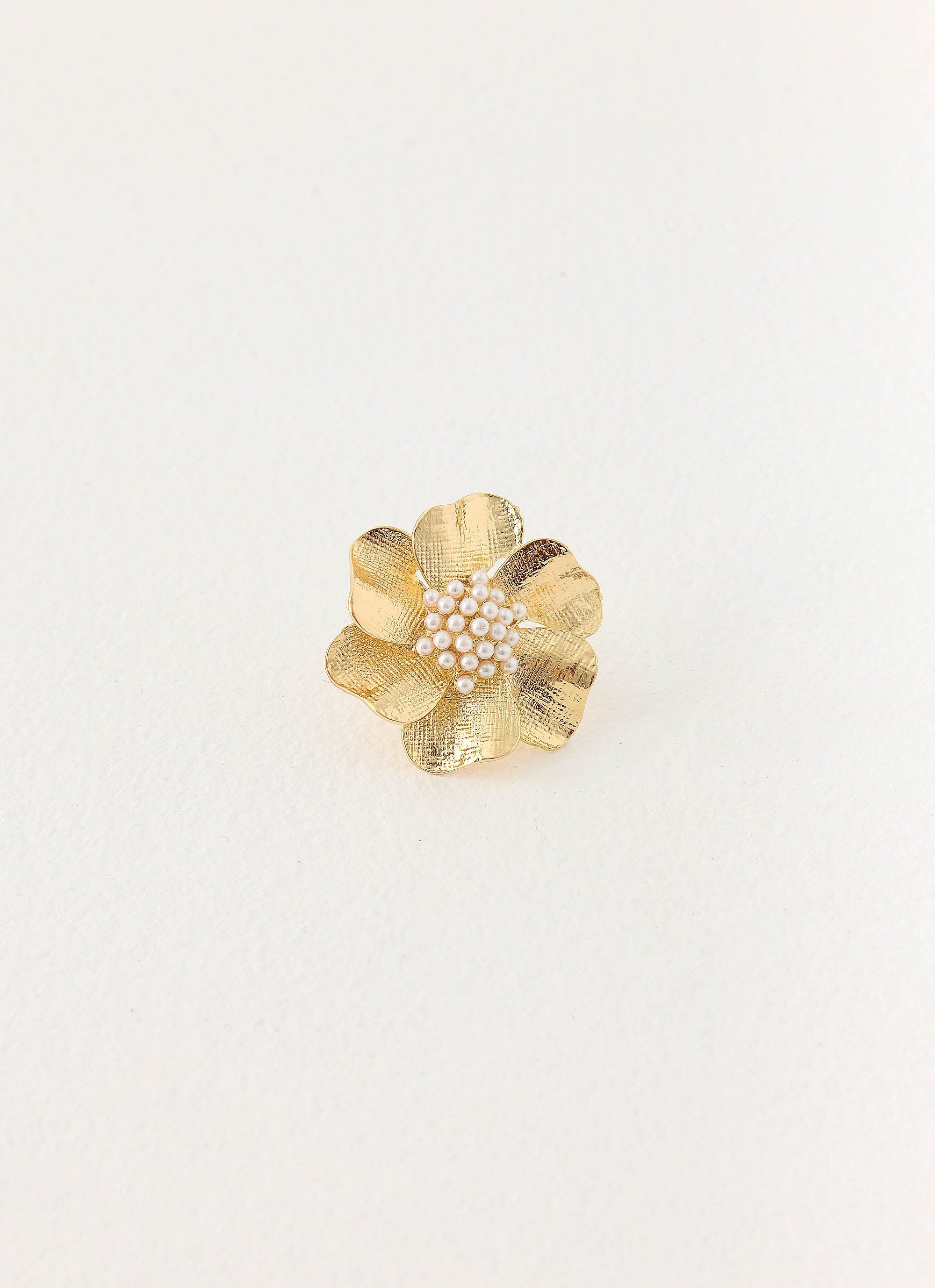 Camellia Pearl Ring - Gold