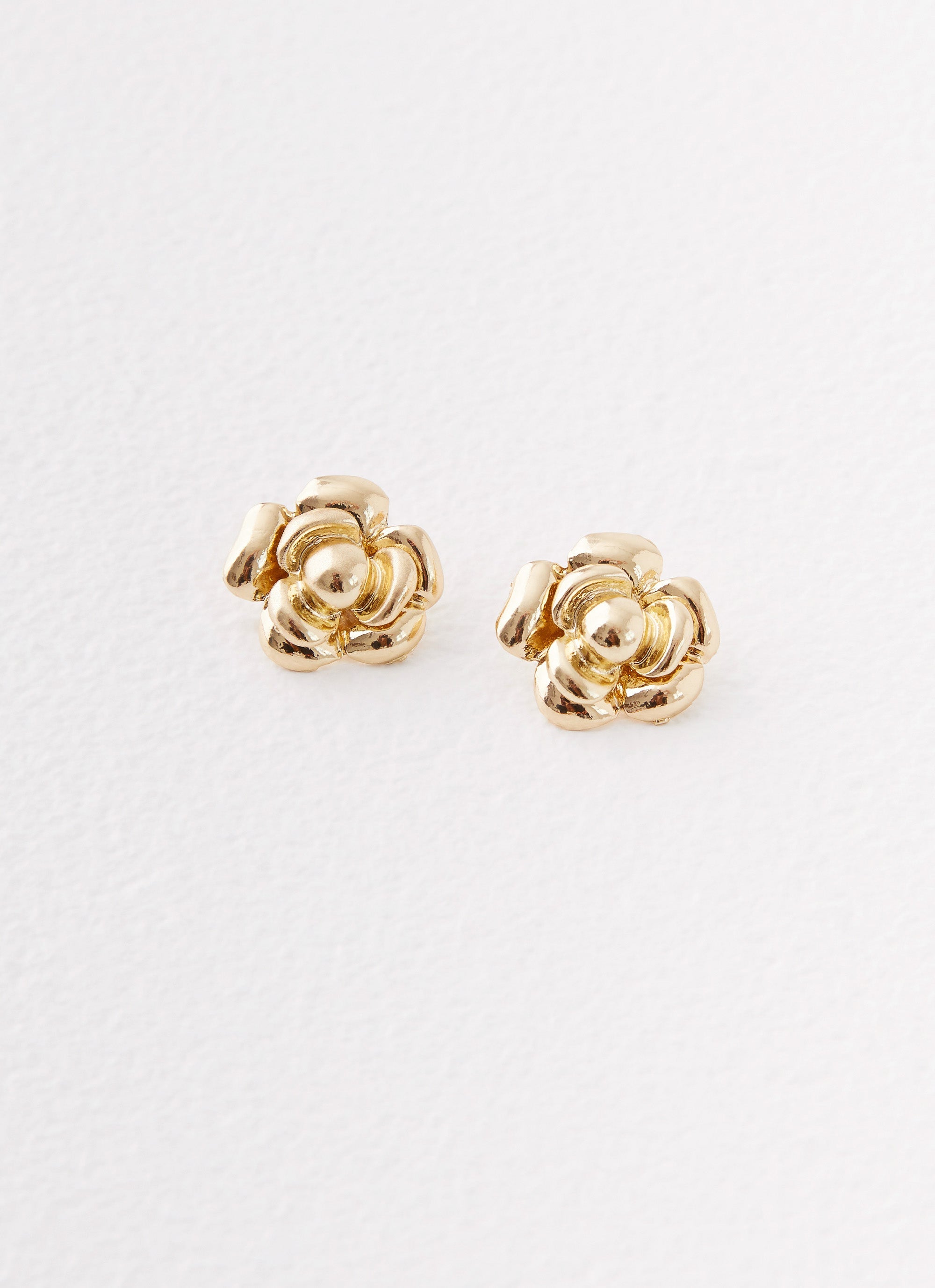 Pretty In Bloom Earrings - Gold